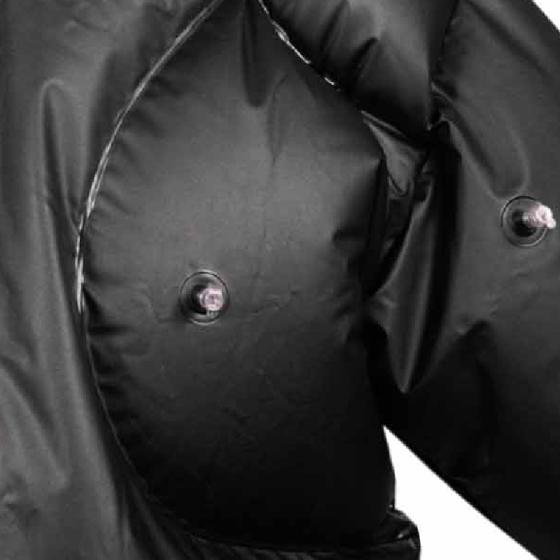 「Inflatable jacket Warp on the Parallel Universe」MICHIKO KOSHINO with CASE-K MOONSHINE