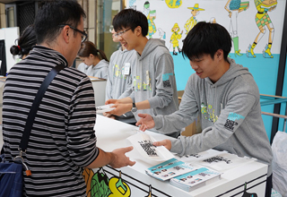 大丸神戸店で「ECOFF リサイクルスペシャルデー」を開催しました。